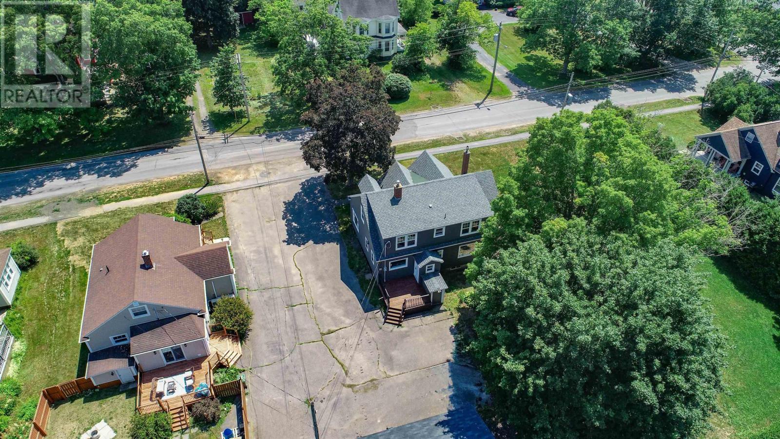 160 Cottage St - 48