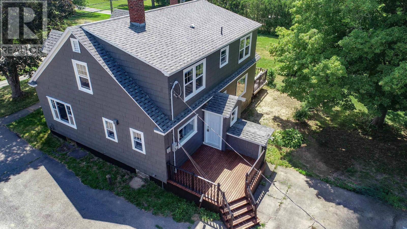 160 Cottage St - 50