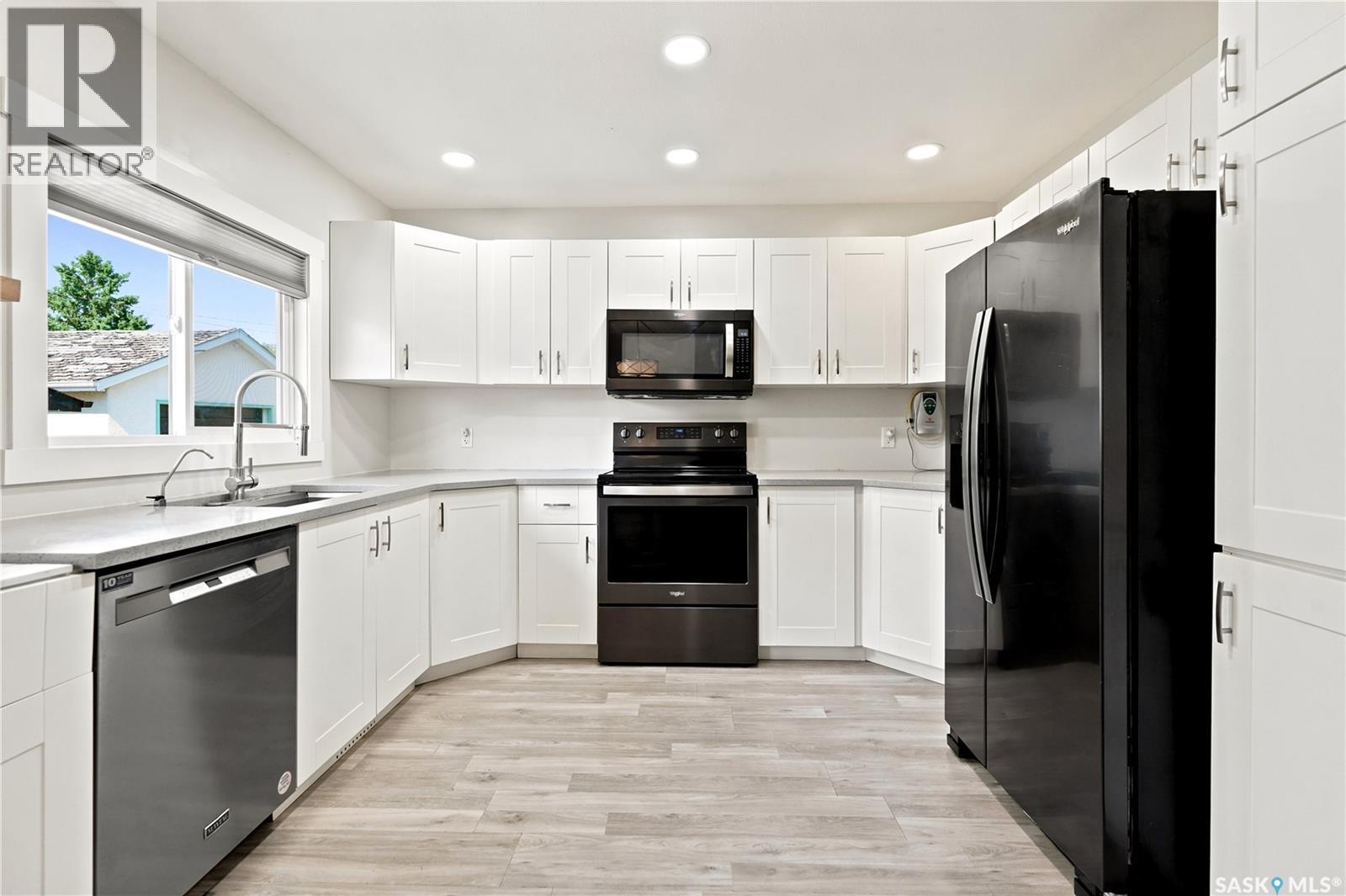 214 Pierce STREET - 8