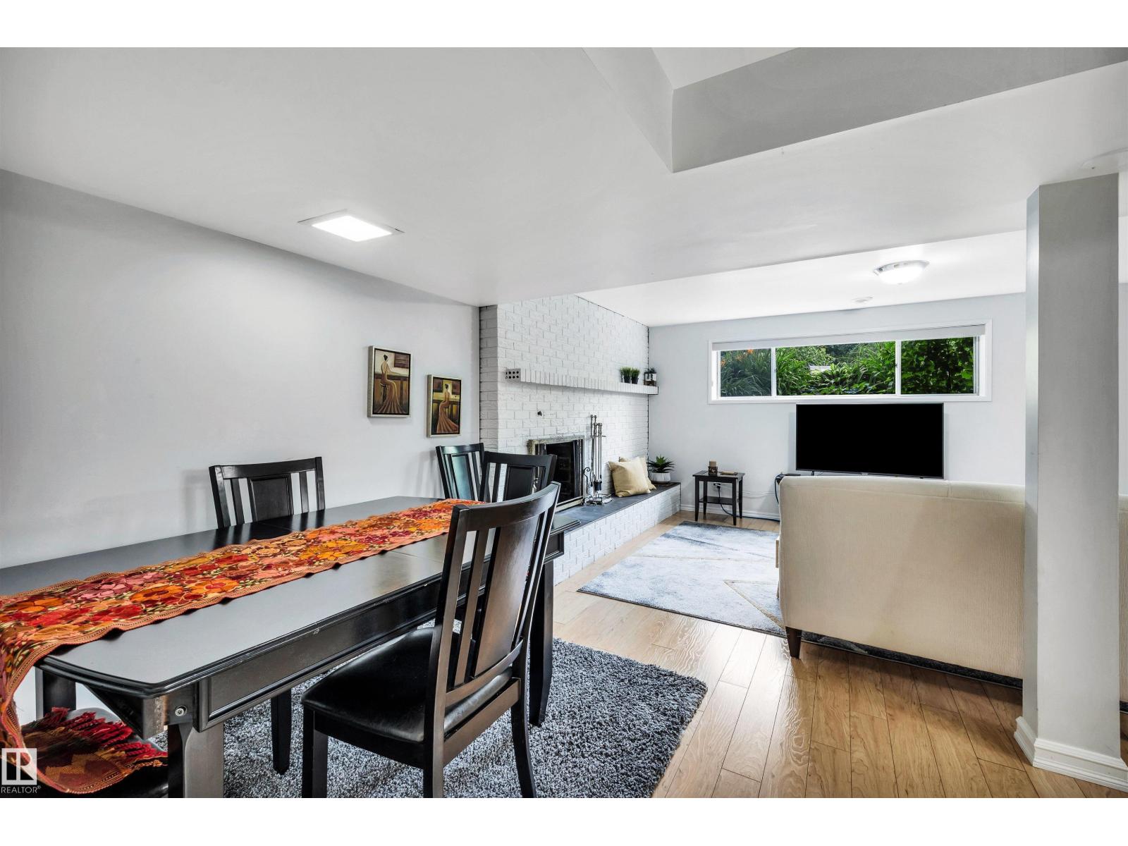 10282 87 ST NW - 25