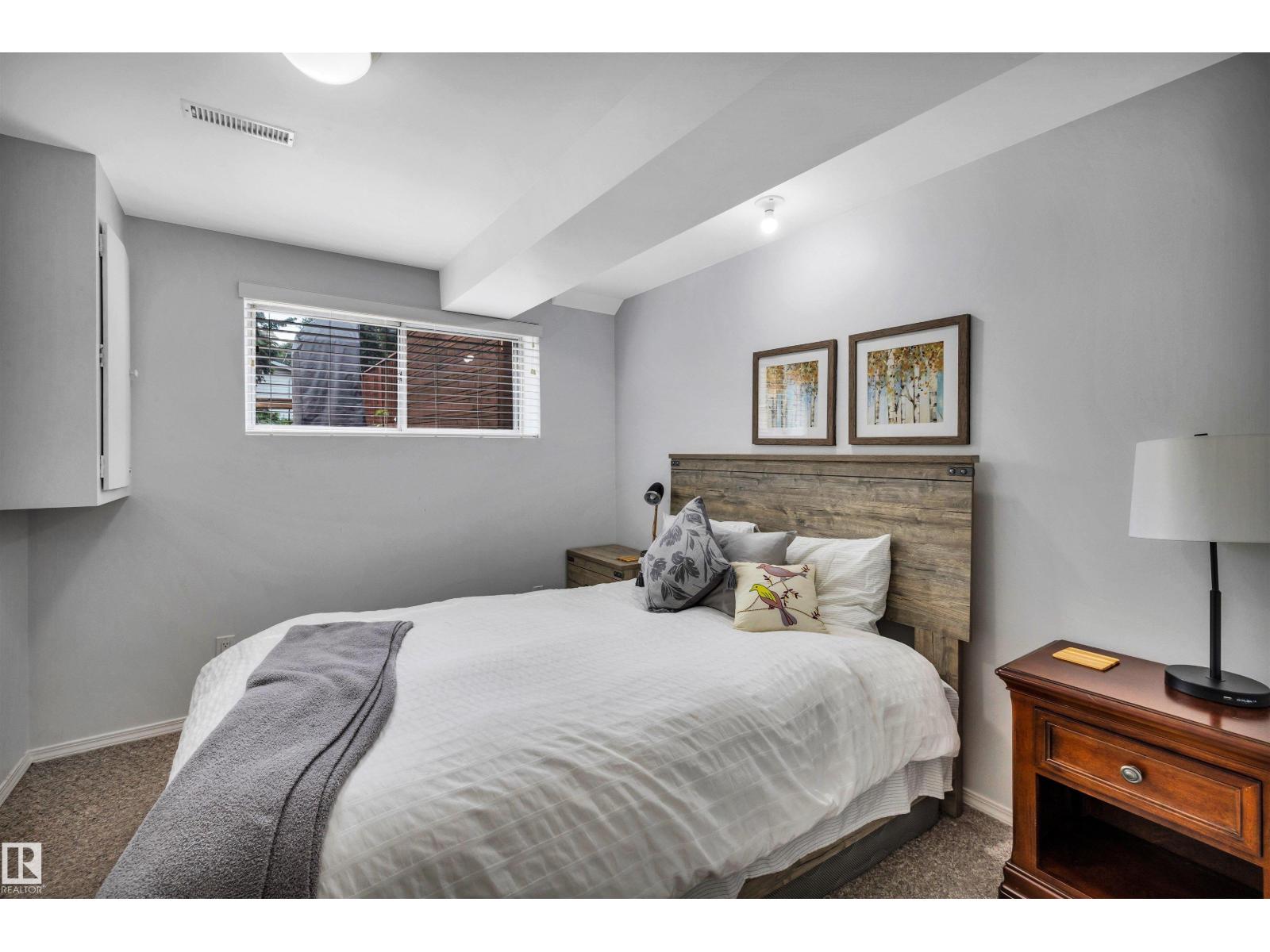 10282 87 ST NW - 31