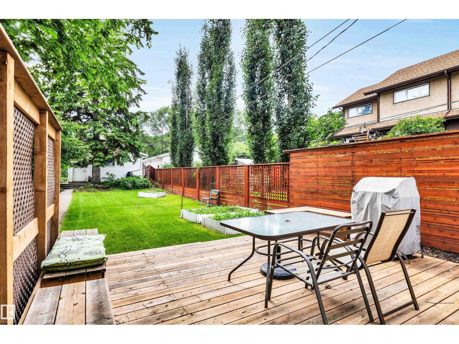 10282 87 ST NW - 39
