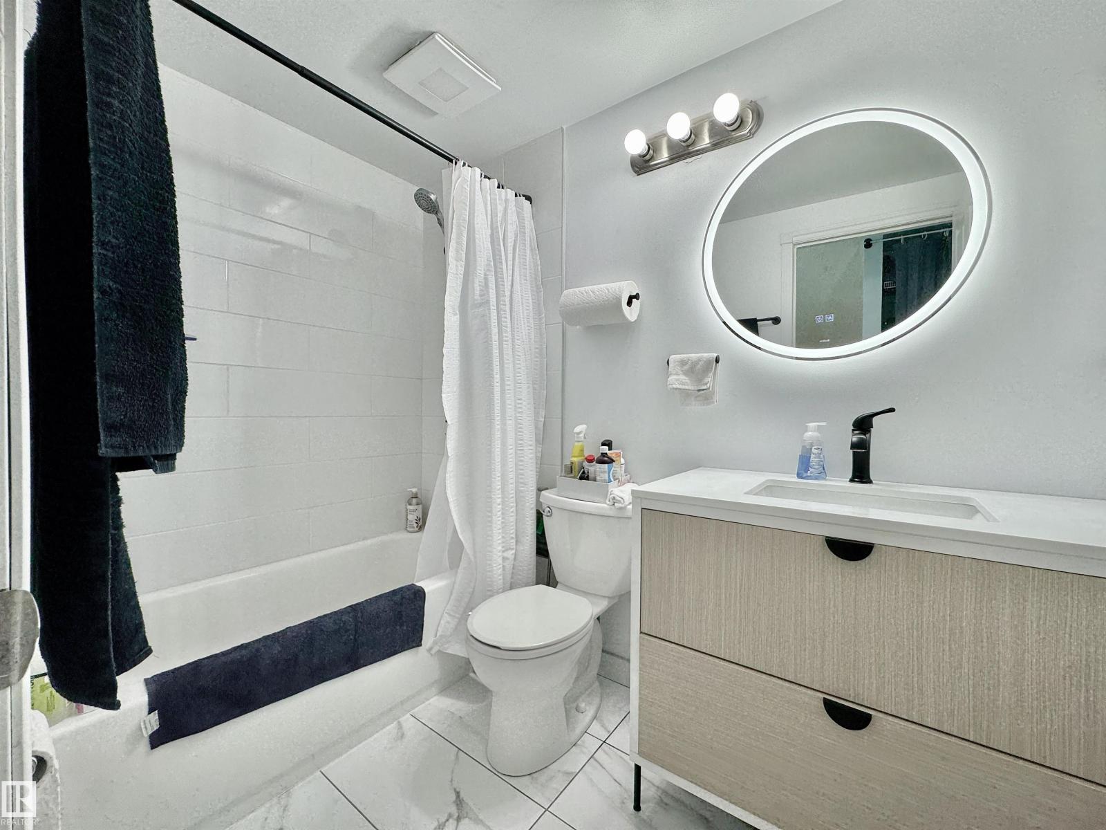 #29 13580 38 ST NW - 22