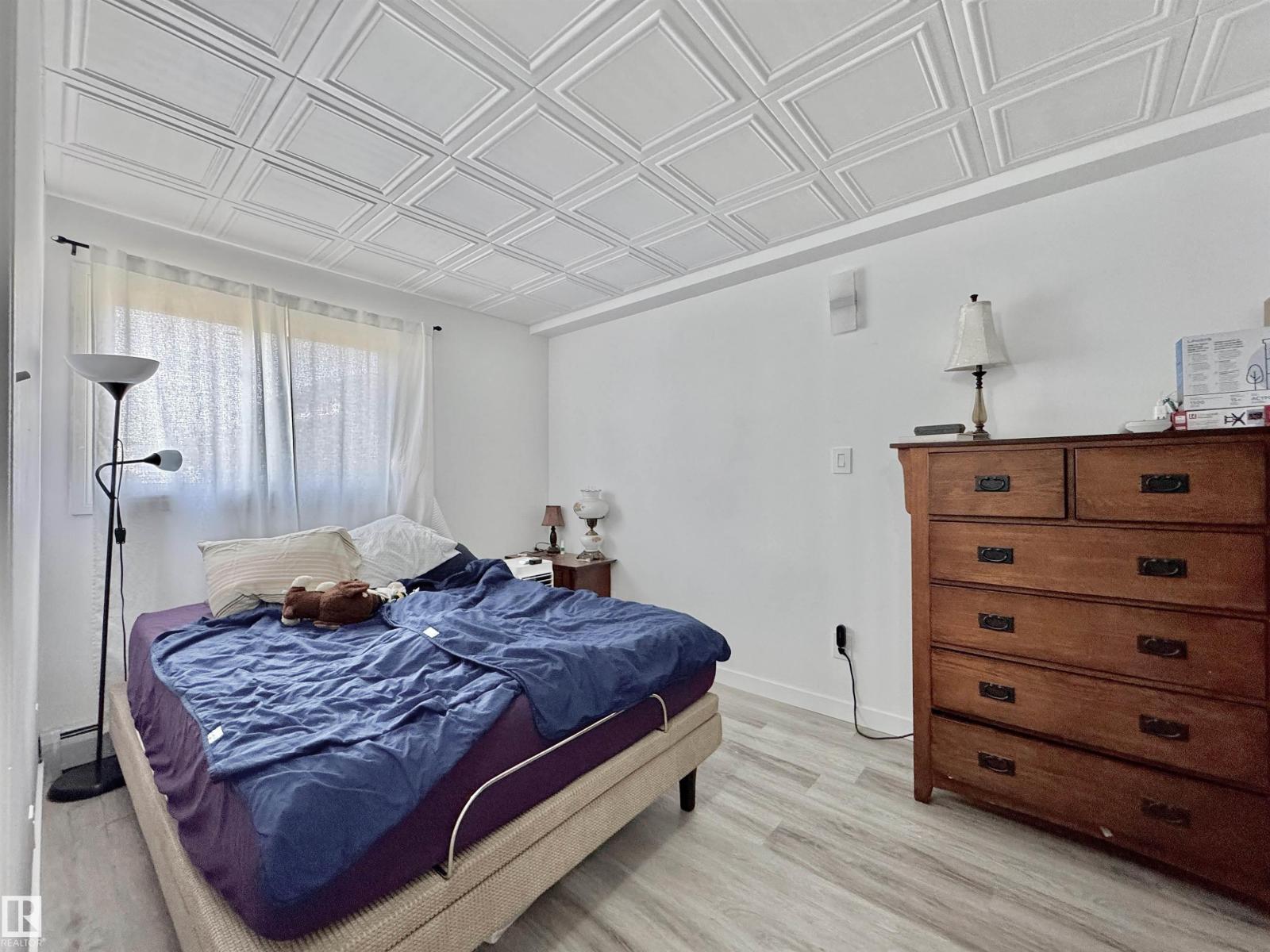 #29 13580 38 ST NW - 26