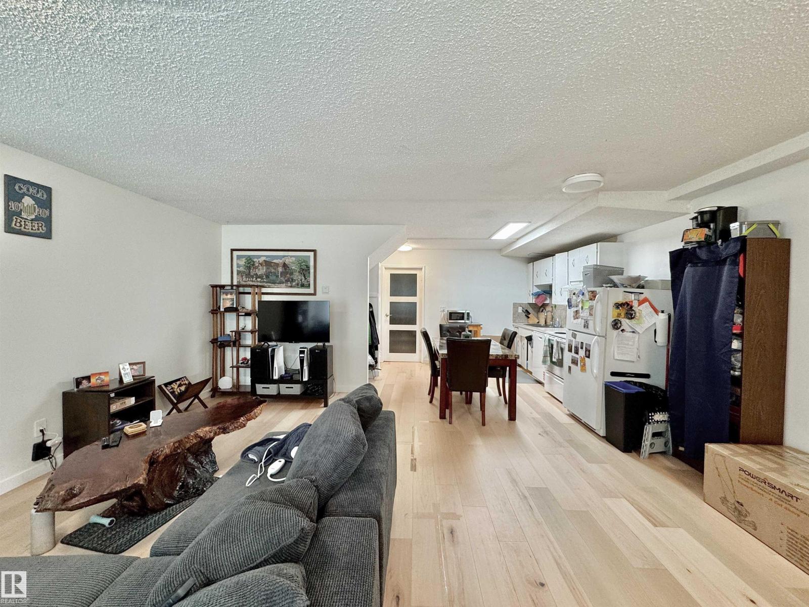 #29 13580 38 ST NW - Image 9