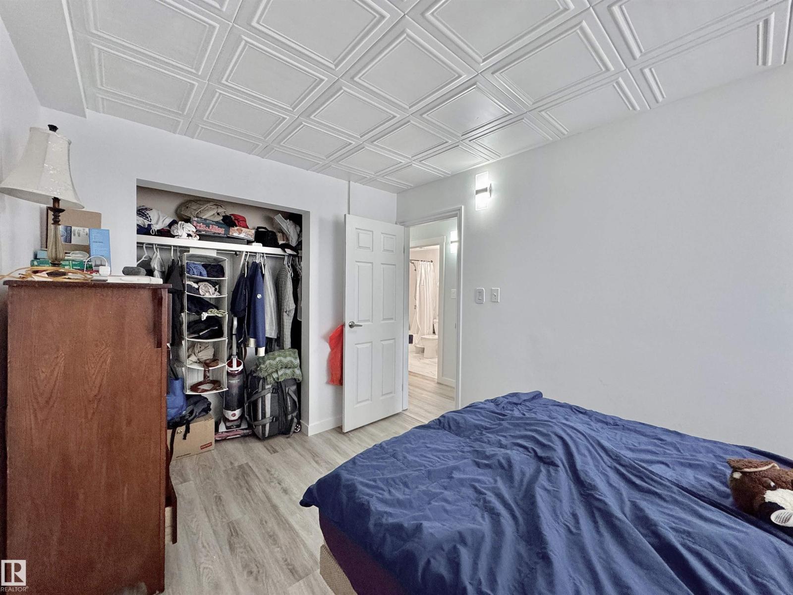 #29 13580 38 ST NW - 28