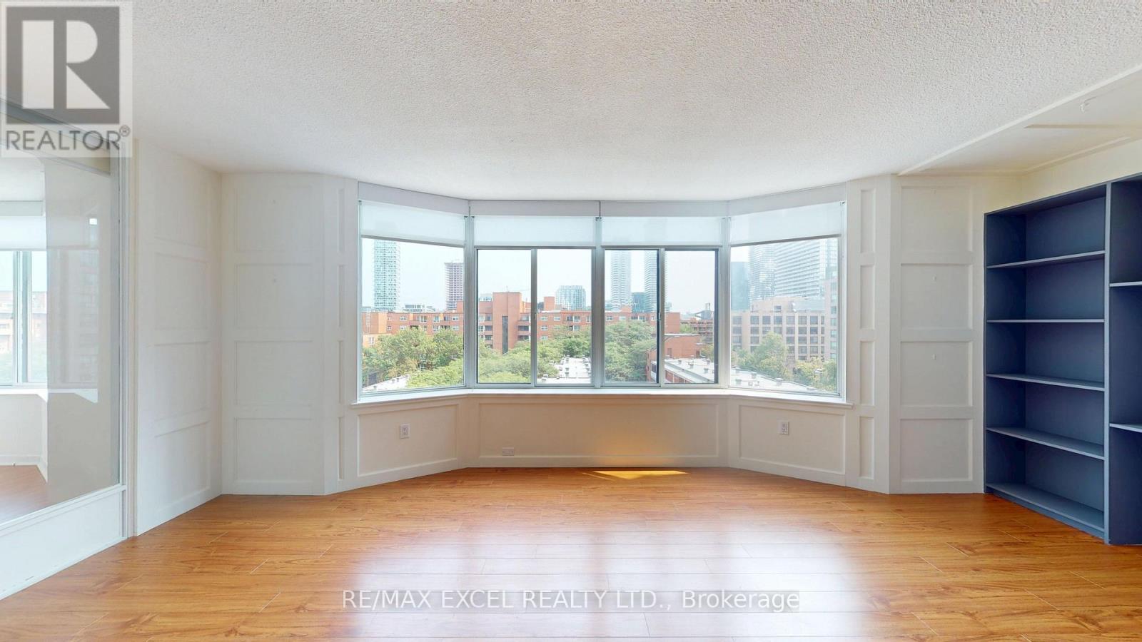 #603 135 GEORGE STREET S - 23
