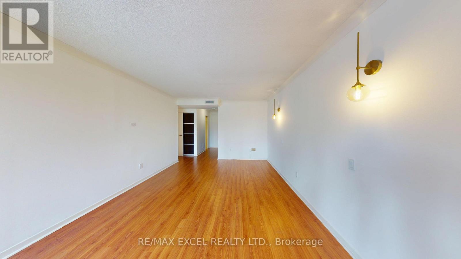 #603 135 GEORGE STREET S - 31