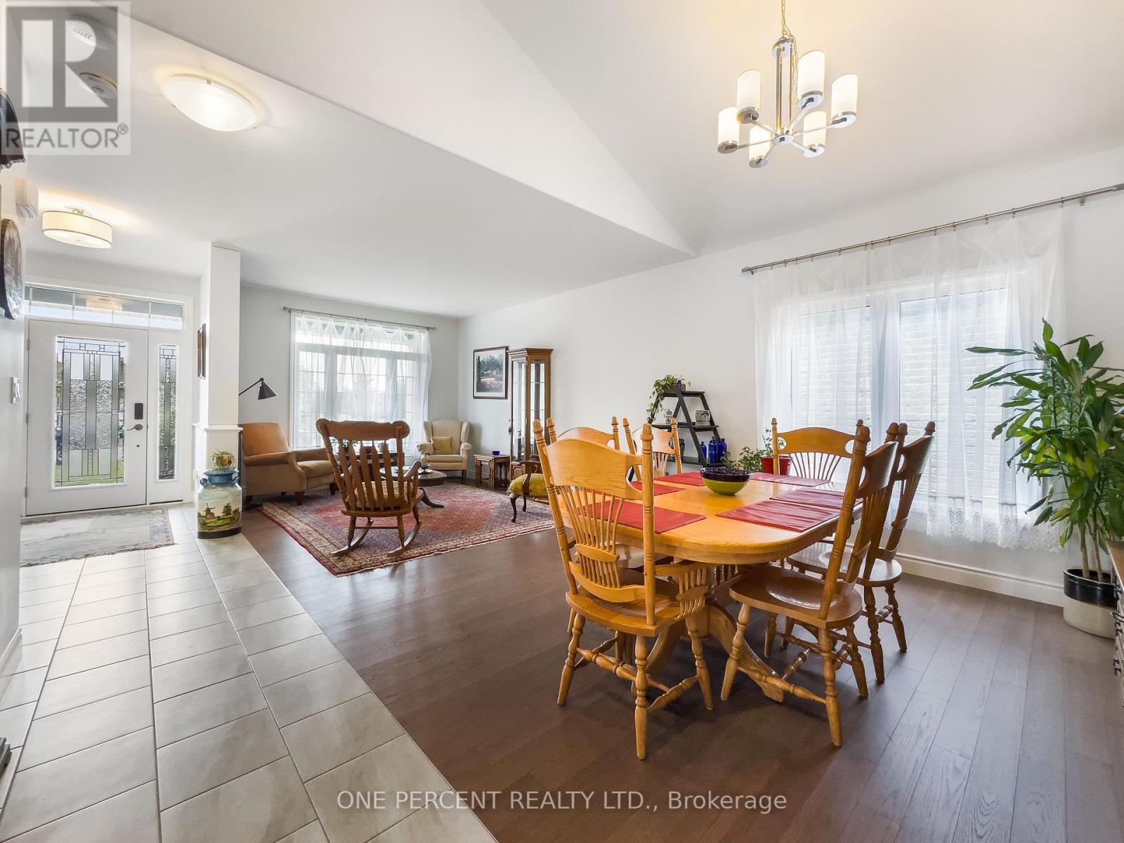 20 TRINITY COURT - Image 10