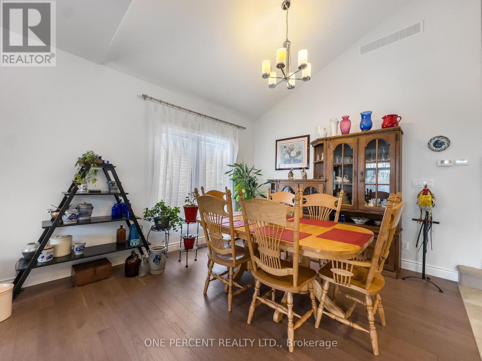 20 TRINITY COURT - 11