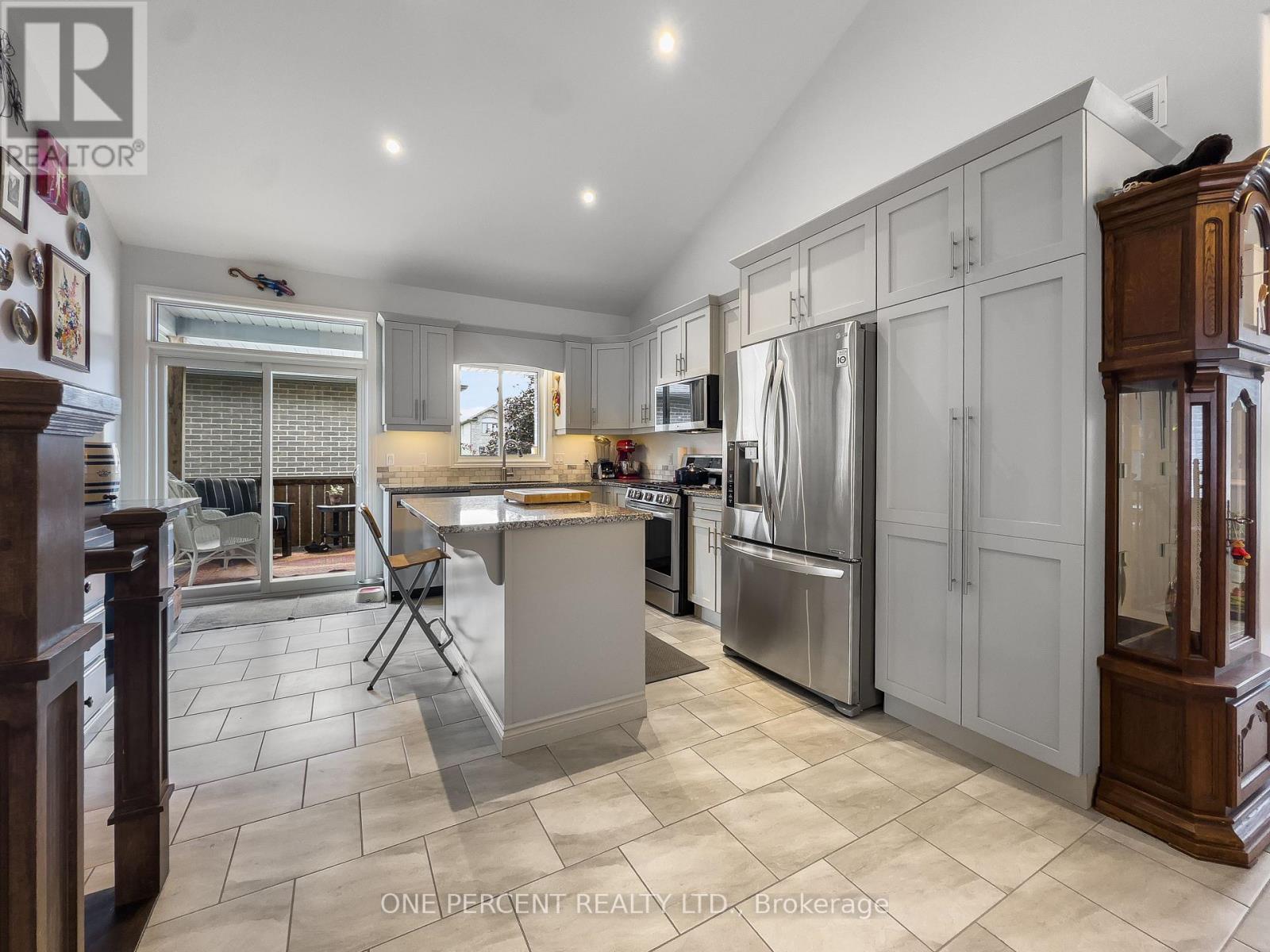 20 TRINITY COURT - 13