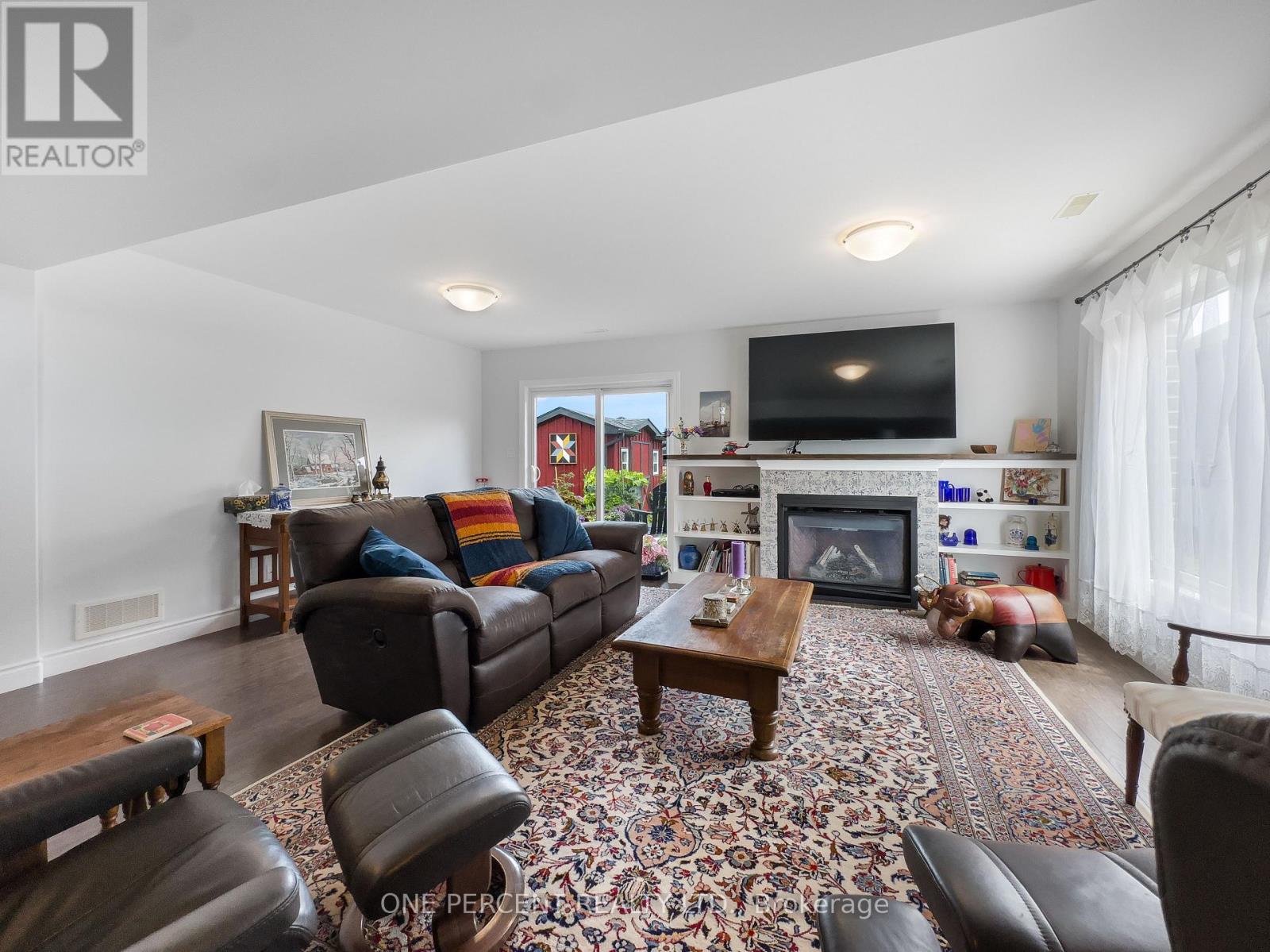 20 TRINITY COURT - 28