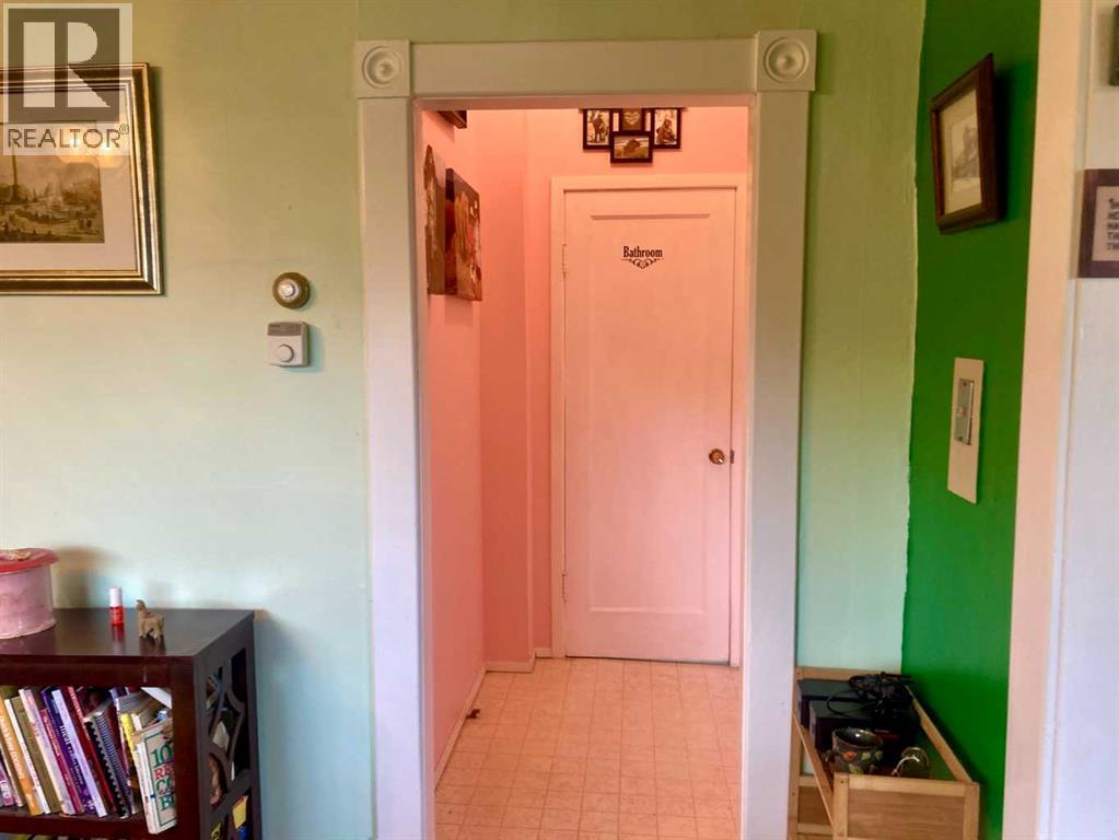 6525 21 Avenue - 13