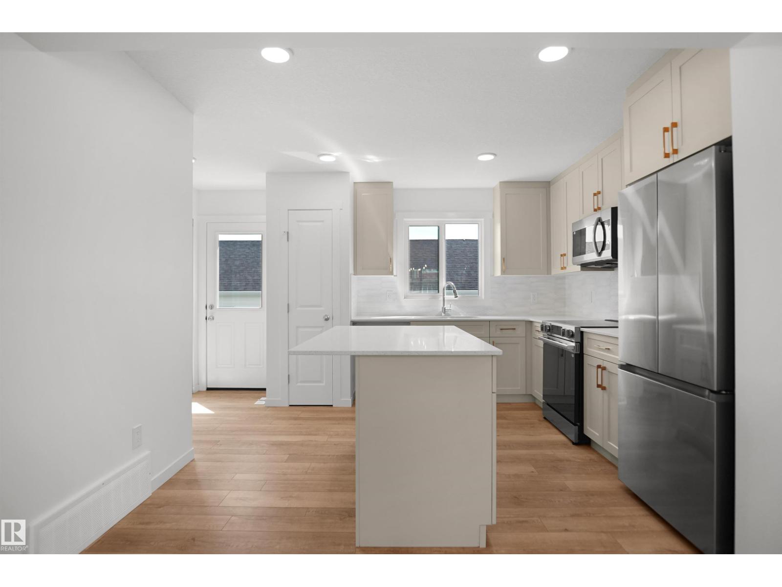 1301 KESWICK DR SW - 11