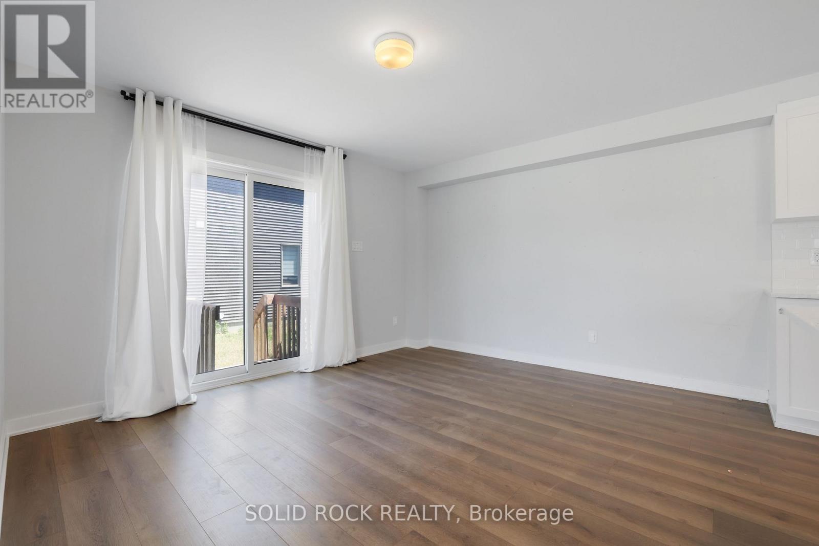 320 MEYNELL ROAD - 13