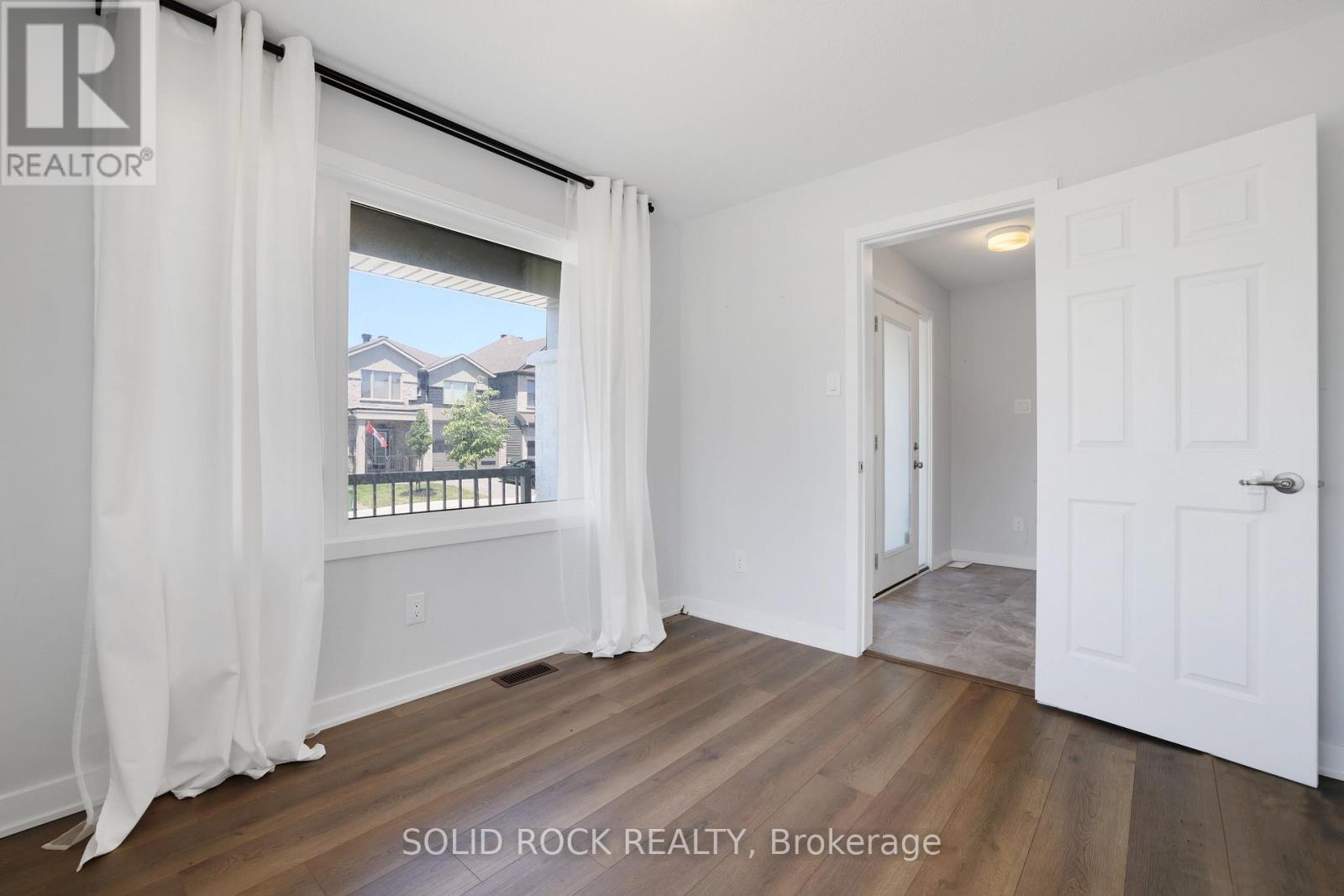 320 MEYNELL ROAD - 17