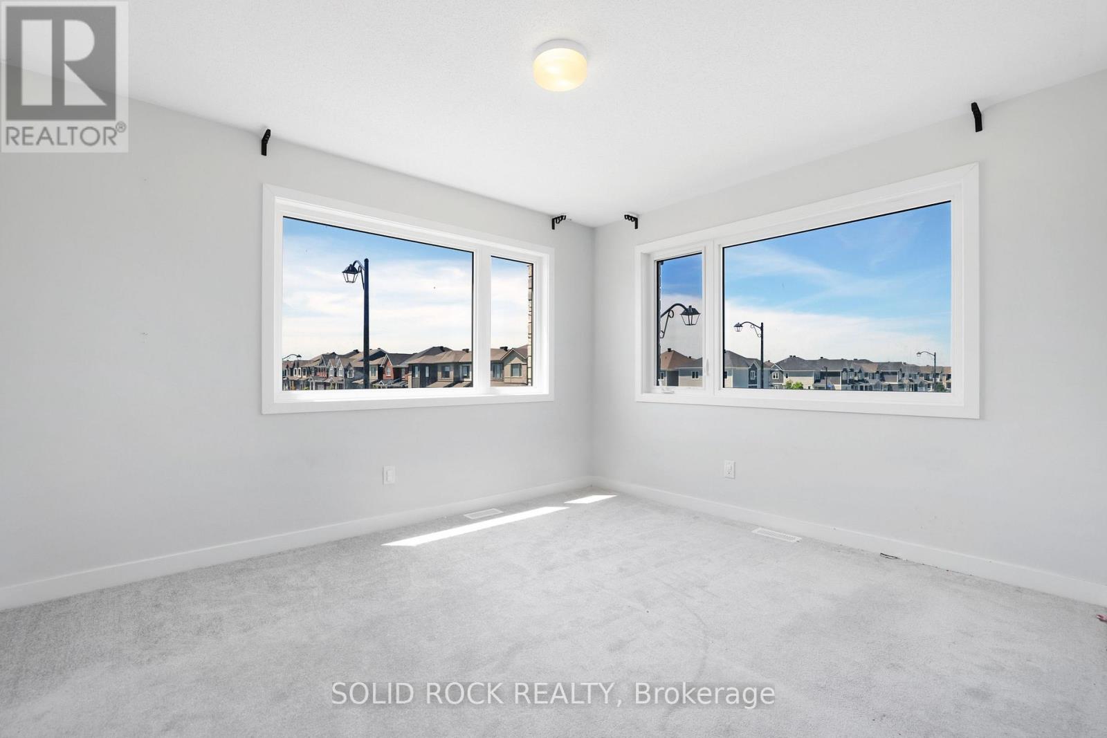 320 MEYNELL ROAD - 25