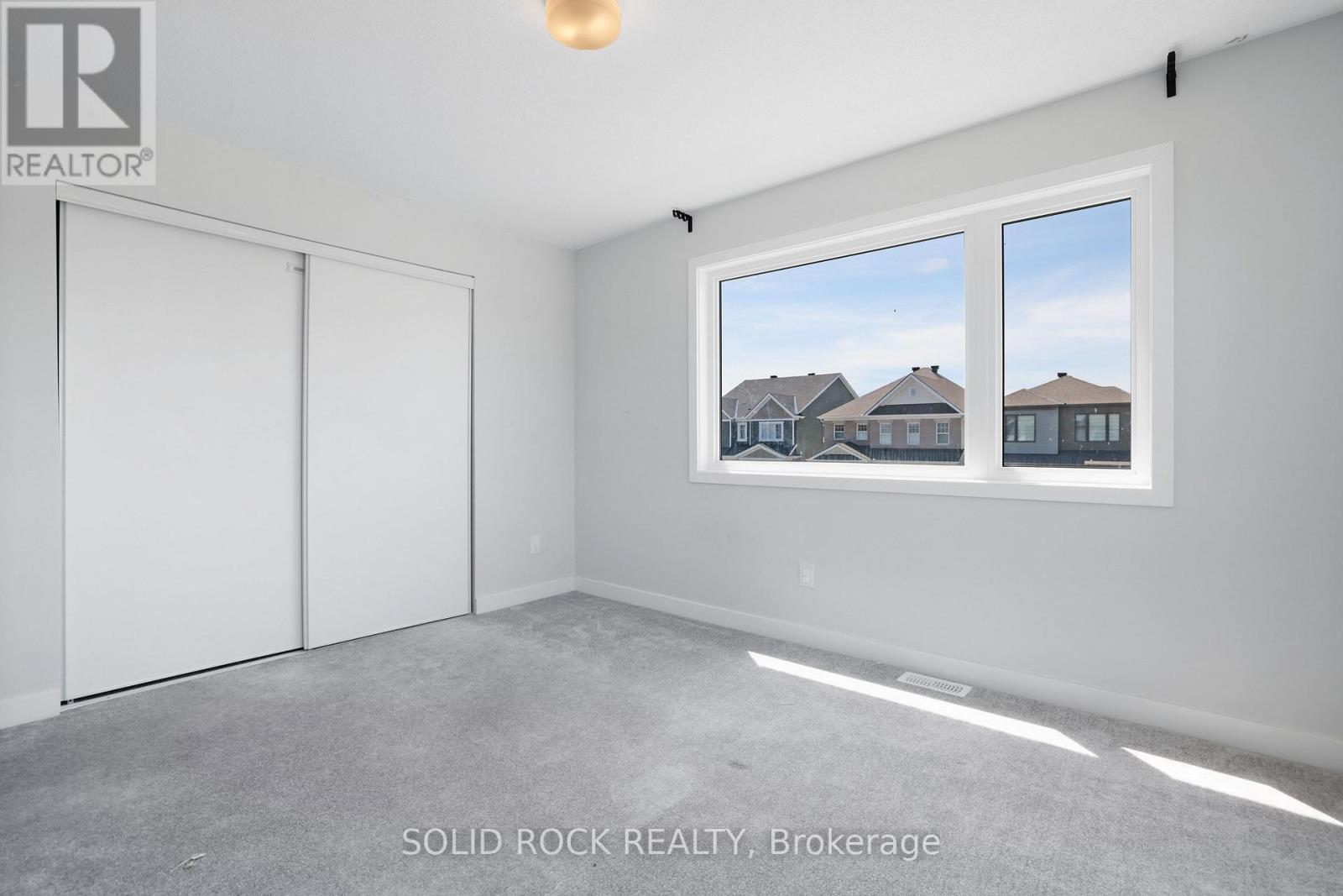 320 MEYNELL ROAD - 26