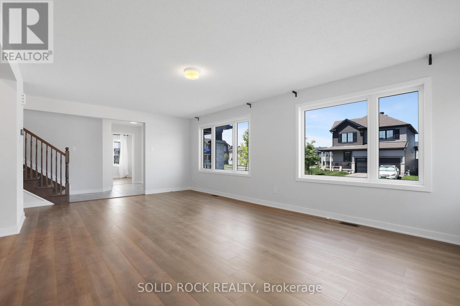 320 MEYNELL ROAD - 8