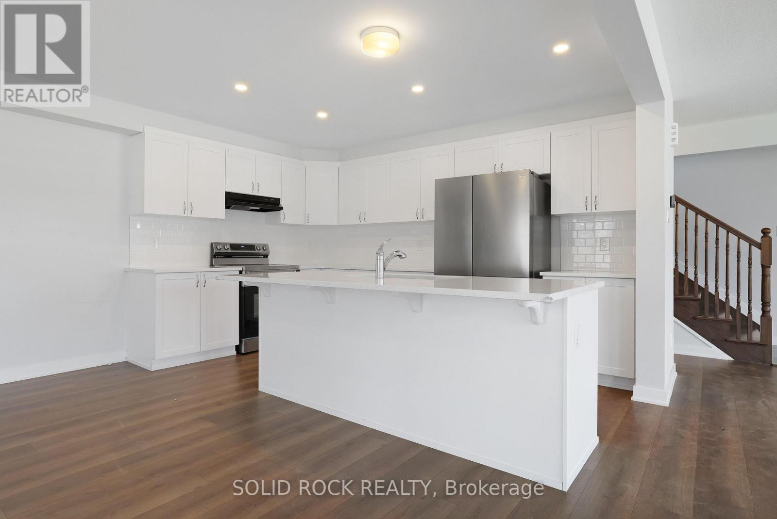 320 MEYNELL ROAD - 9