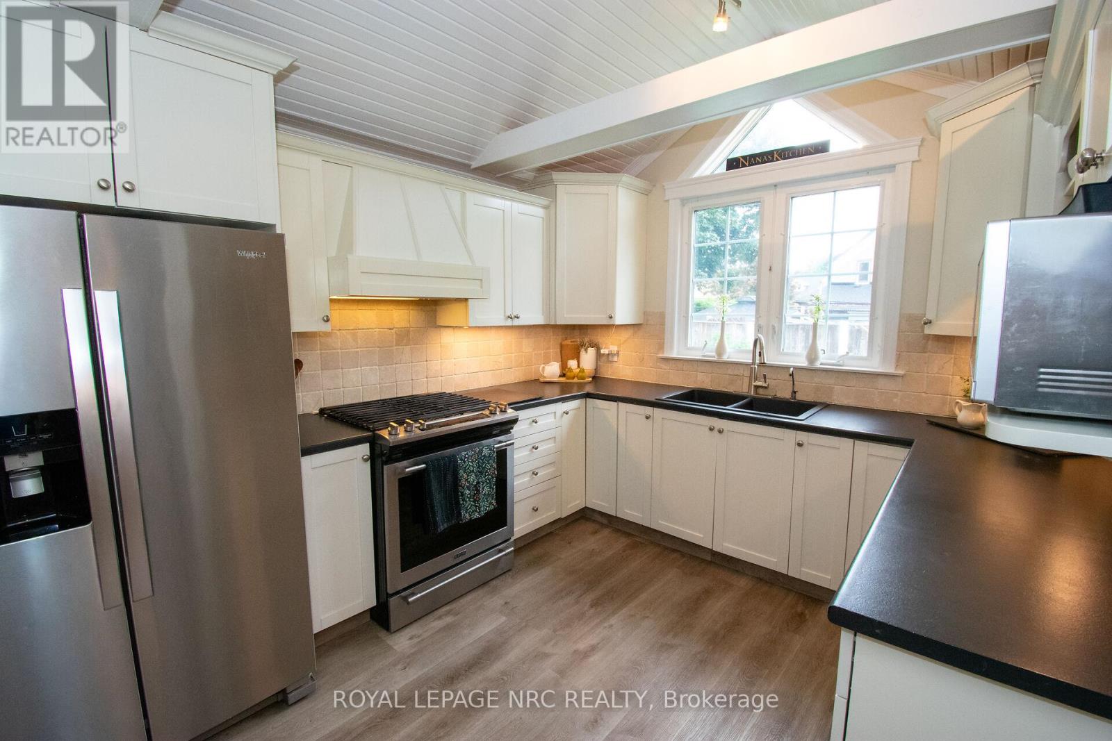 87 LAKEPORT ROAD N - Image 11