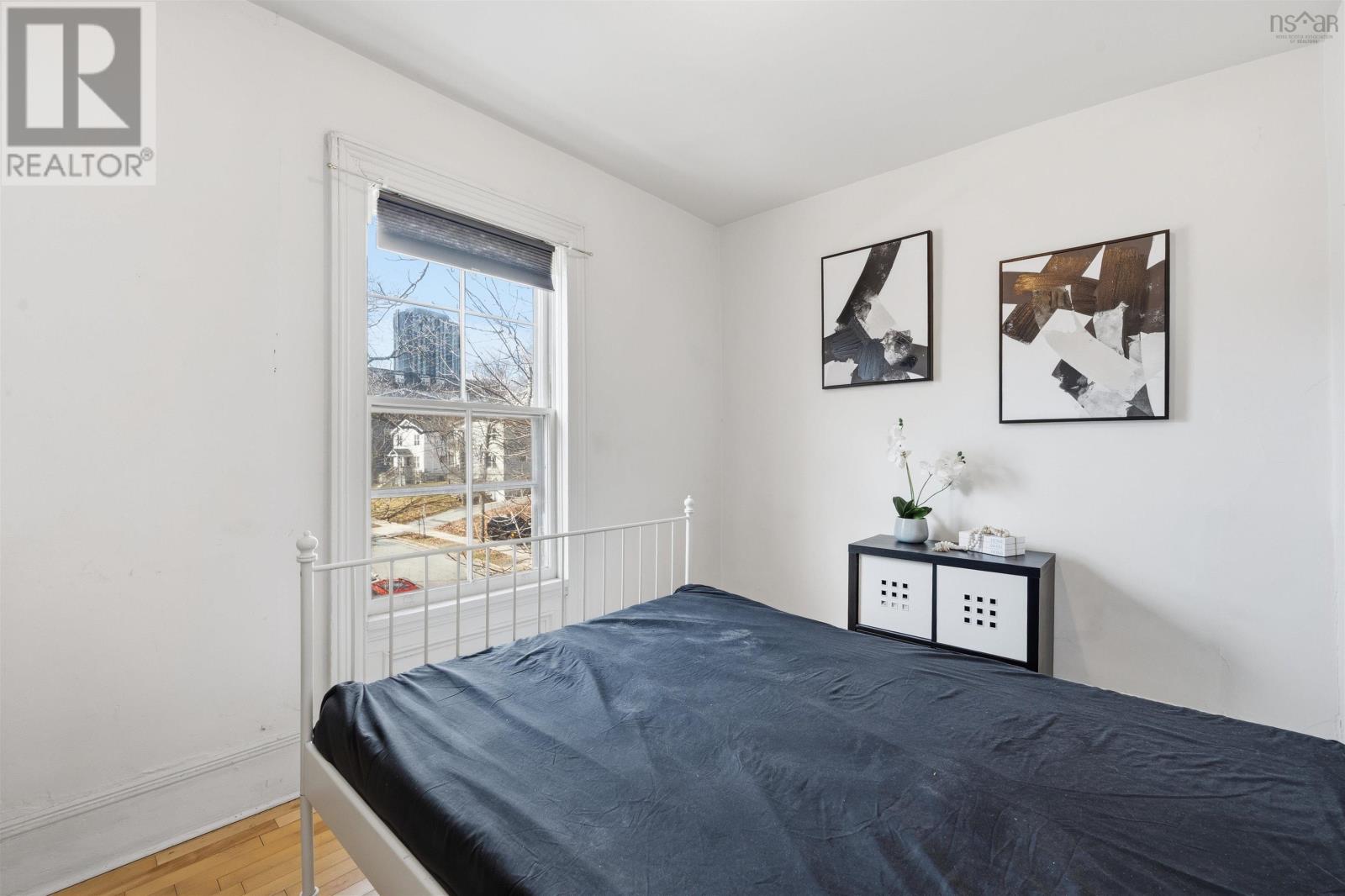#3 1034 Barrington Street - 20
