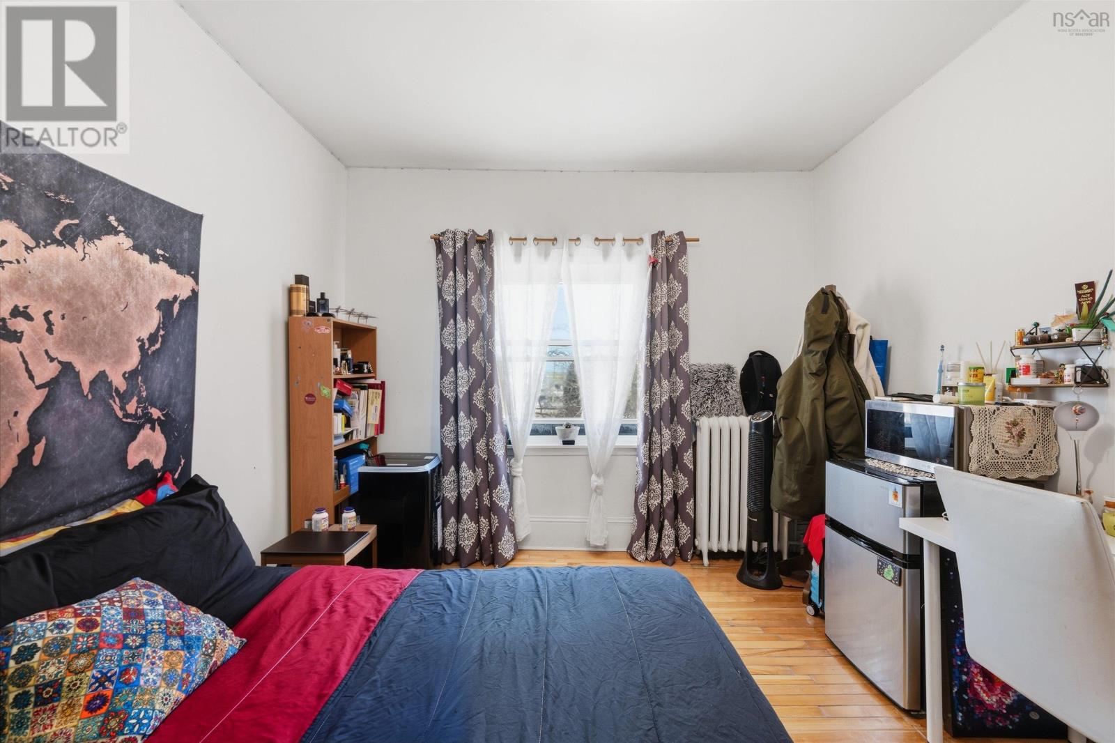 #3 1034 Barrington Street - 18