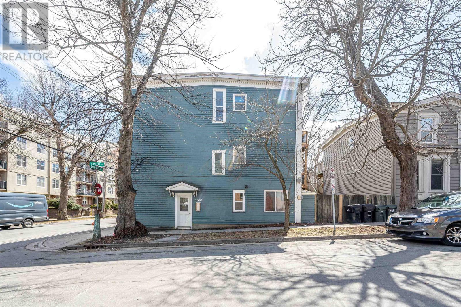 #3 1034 Barrington Street - 3