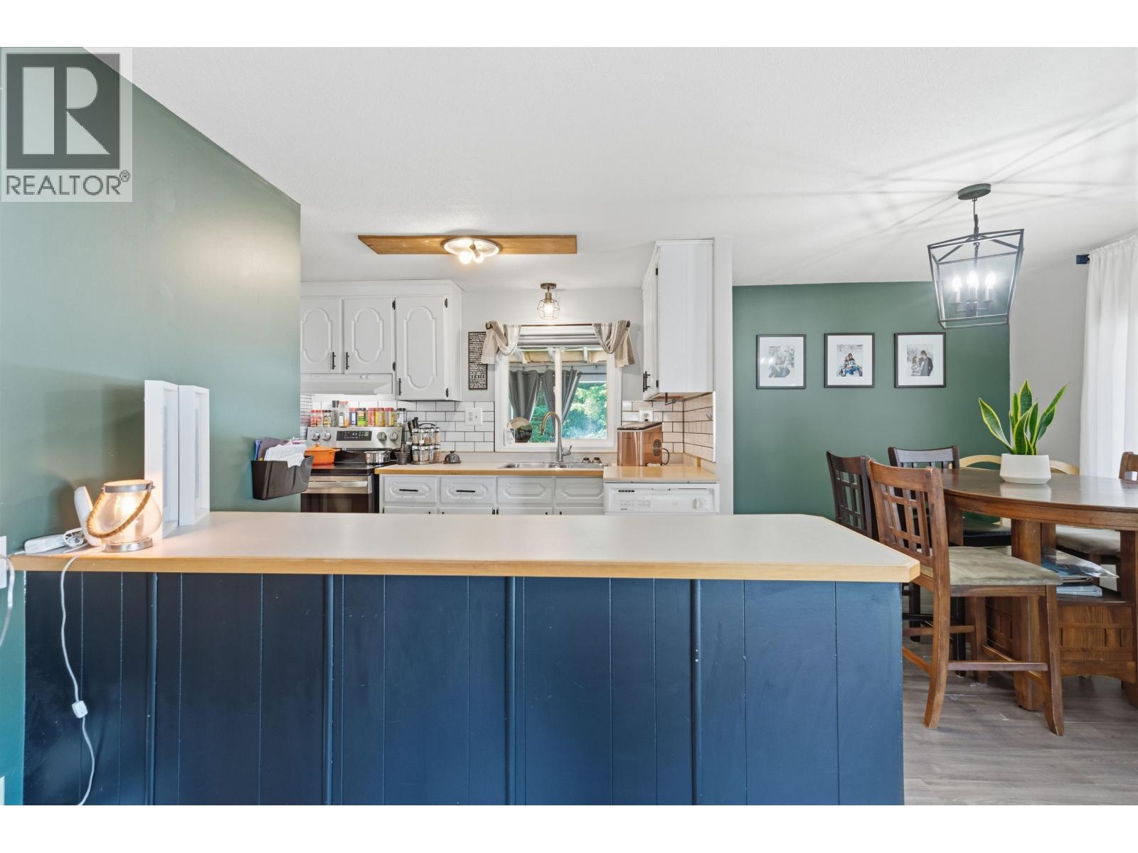 2337 HEMLOCK STREET - Image 4