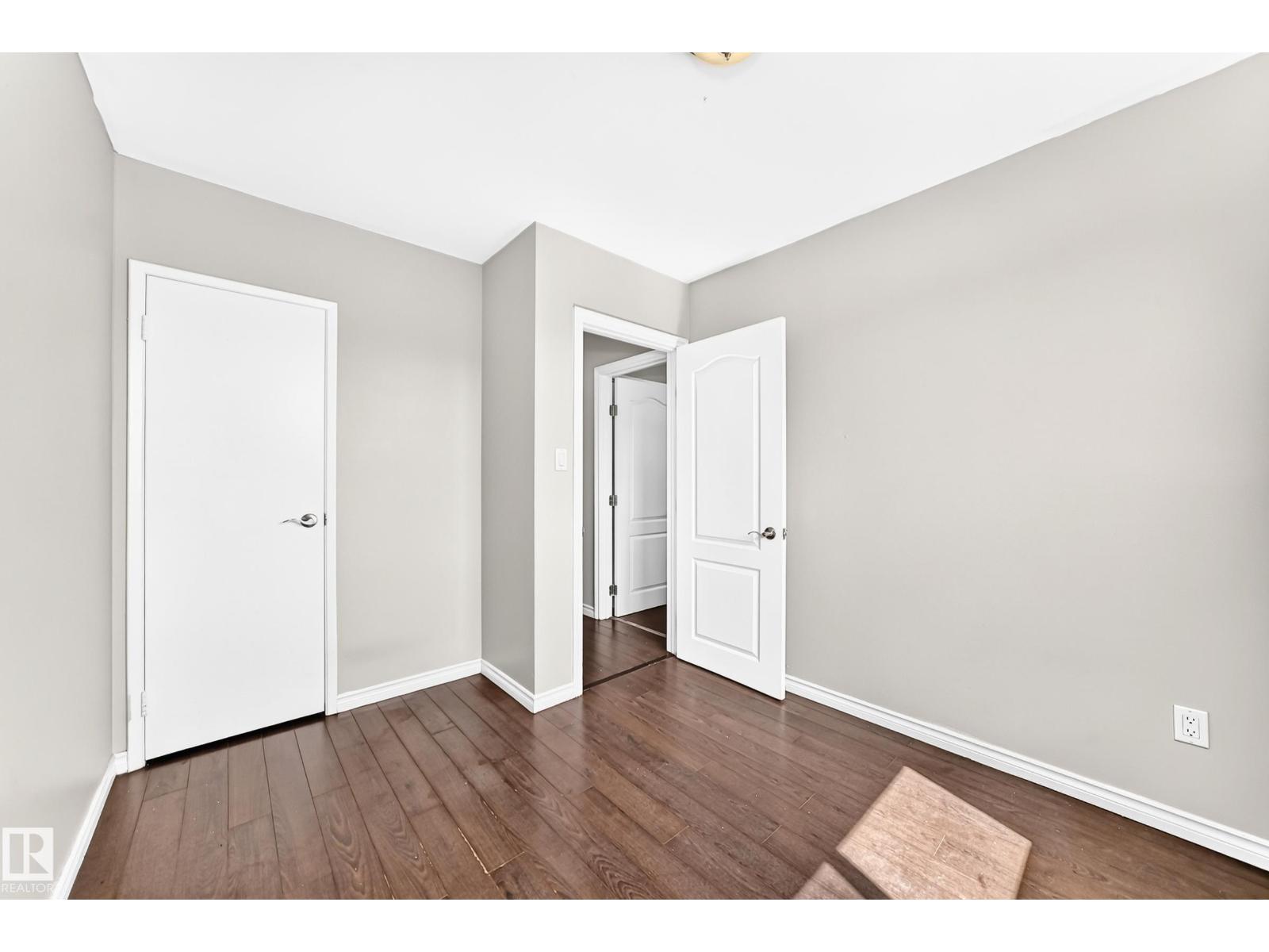 11607 137 AV NW - 18
