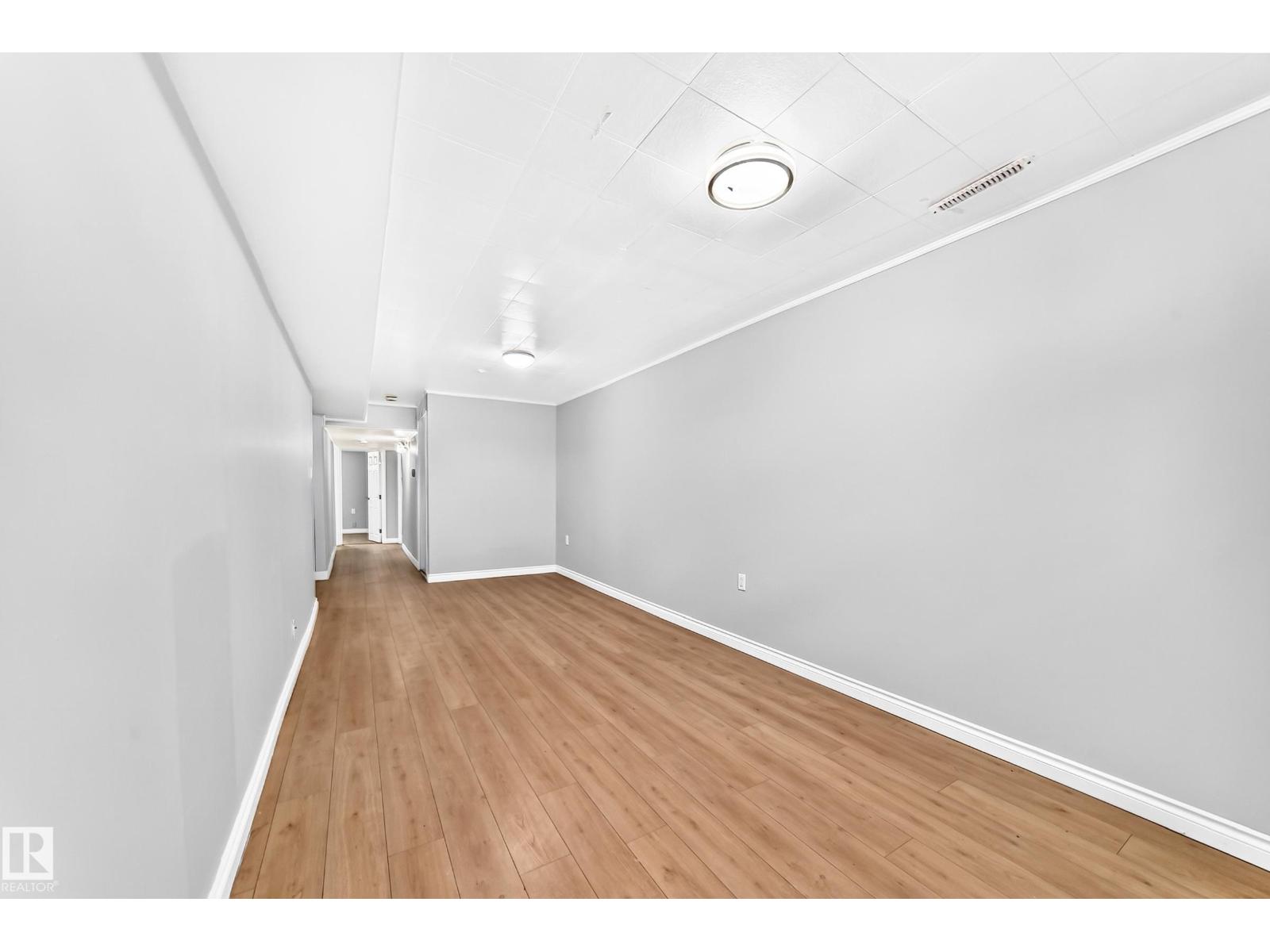 11607 137 AV NW - 29