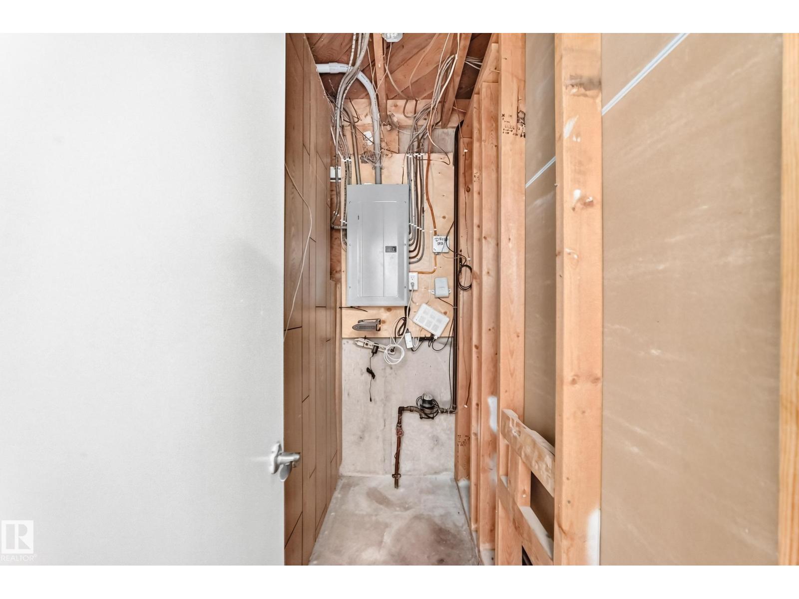 11607 137 AV NW - 41