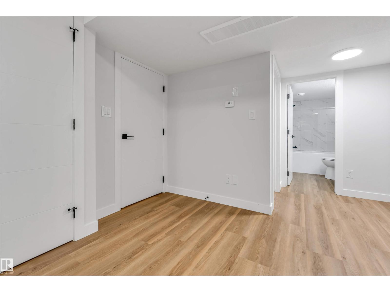 1712 27 st NW - Image 22