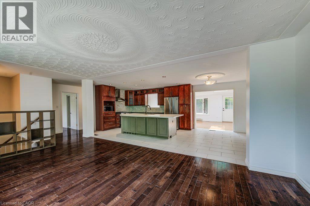 109 WHITE OAK Place - Image 6