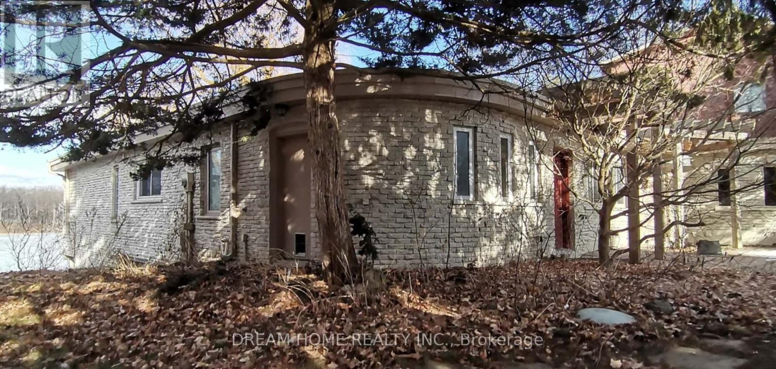74 LAKEVIEW AVENUE - Image 24