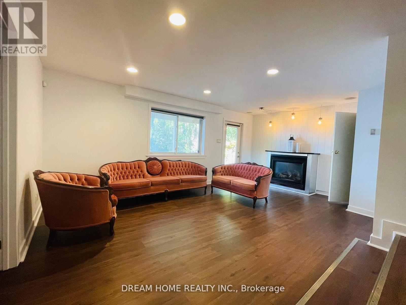 74 LAKEVIEW AVENUE - Image 25