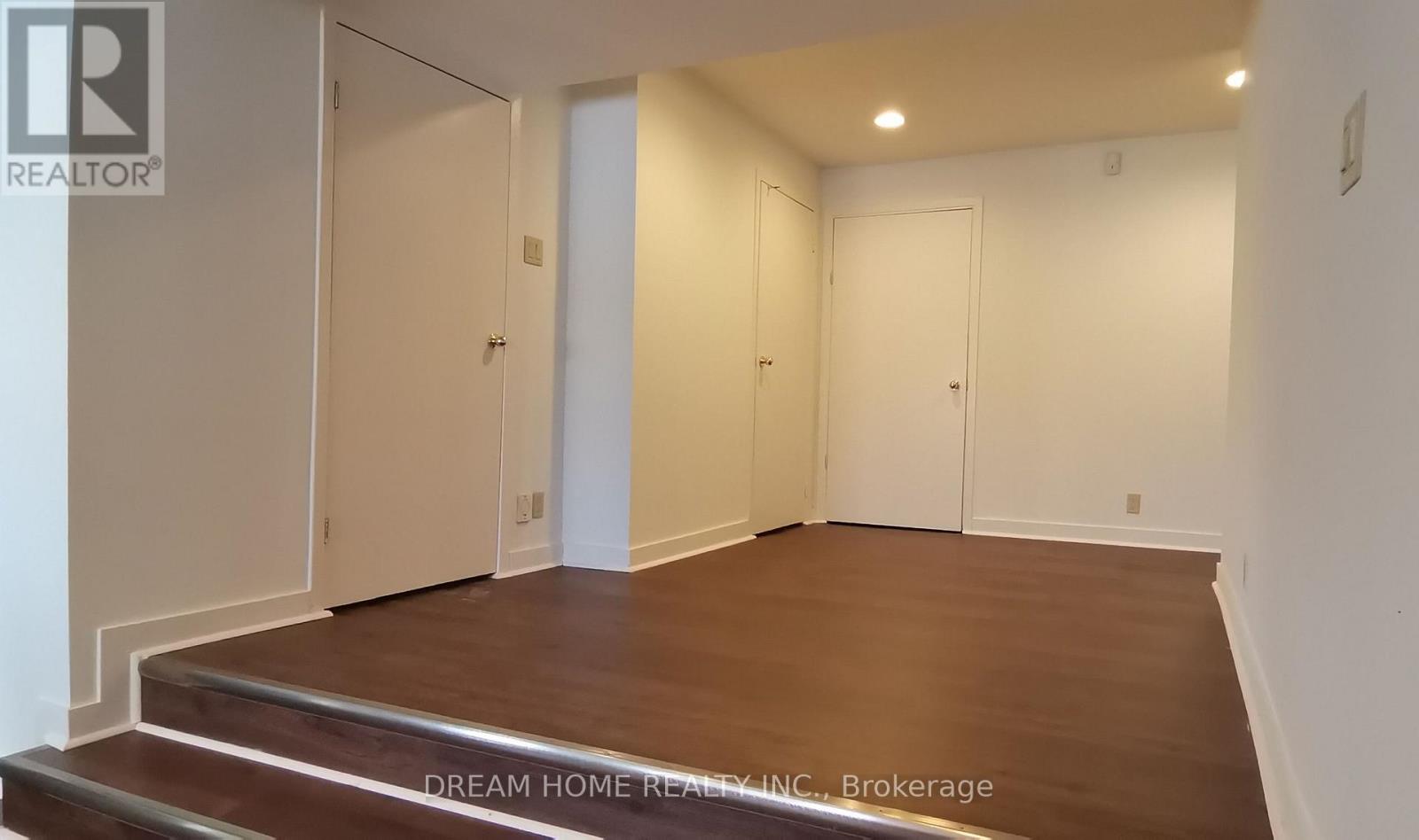 74 LAKEVIEW AVENUE - Image 26