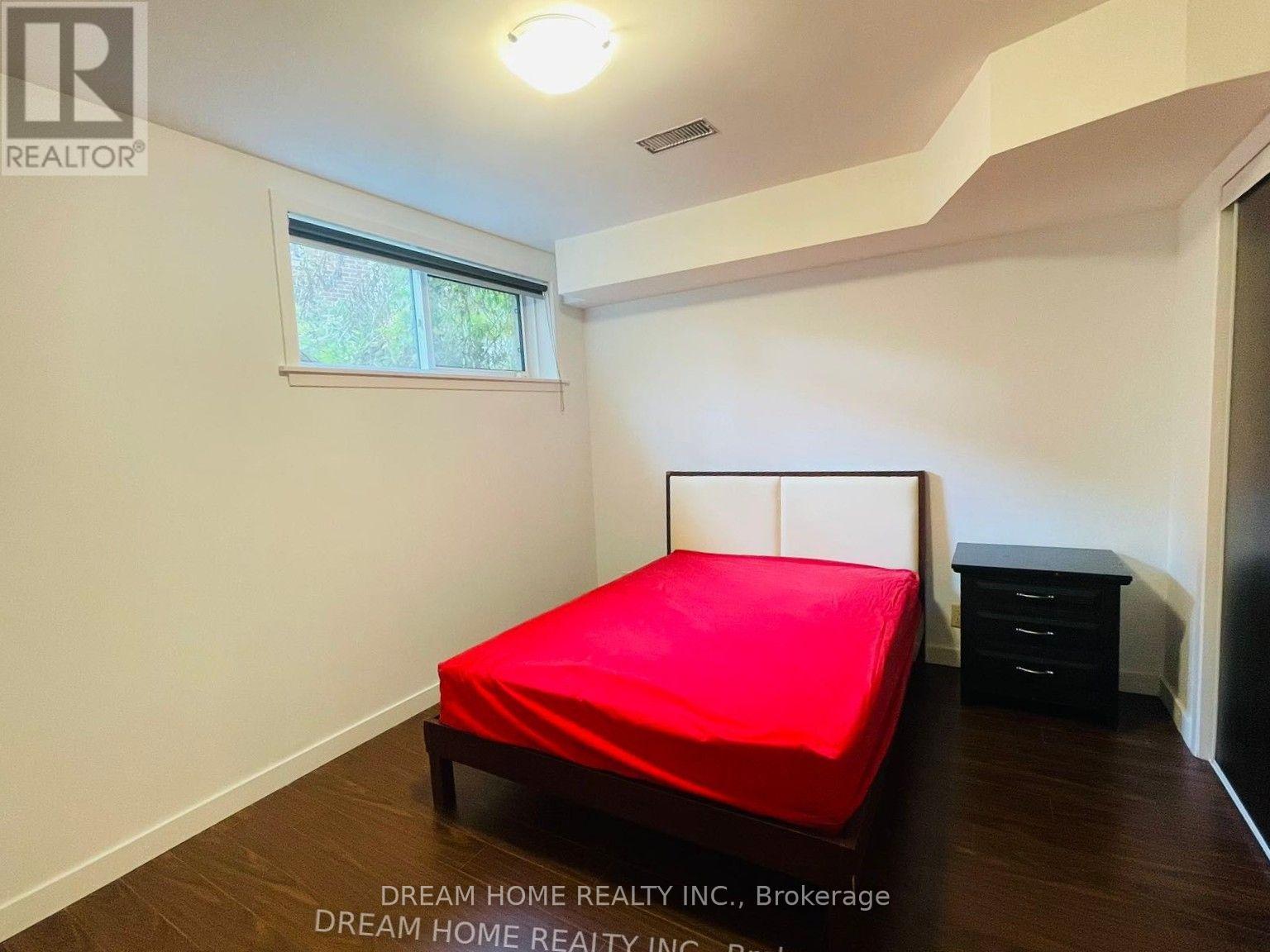 74 LAKEVIEW AVENUE - Image 28