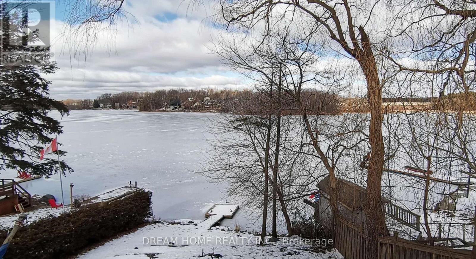 74 LAKEVIEW AVENUE - Image 33