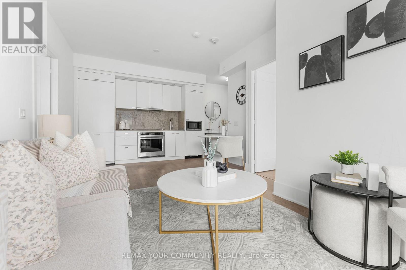 #2015 470 FRONT STREET - 25