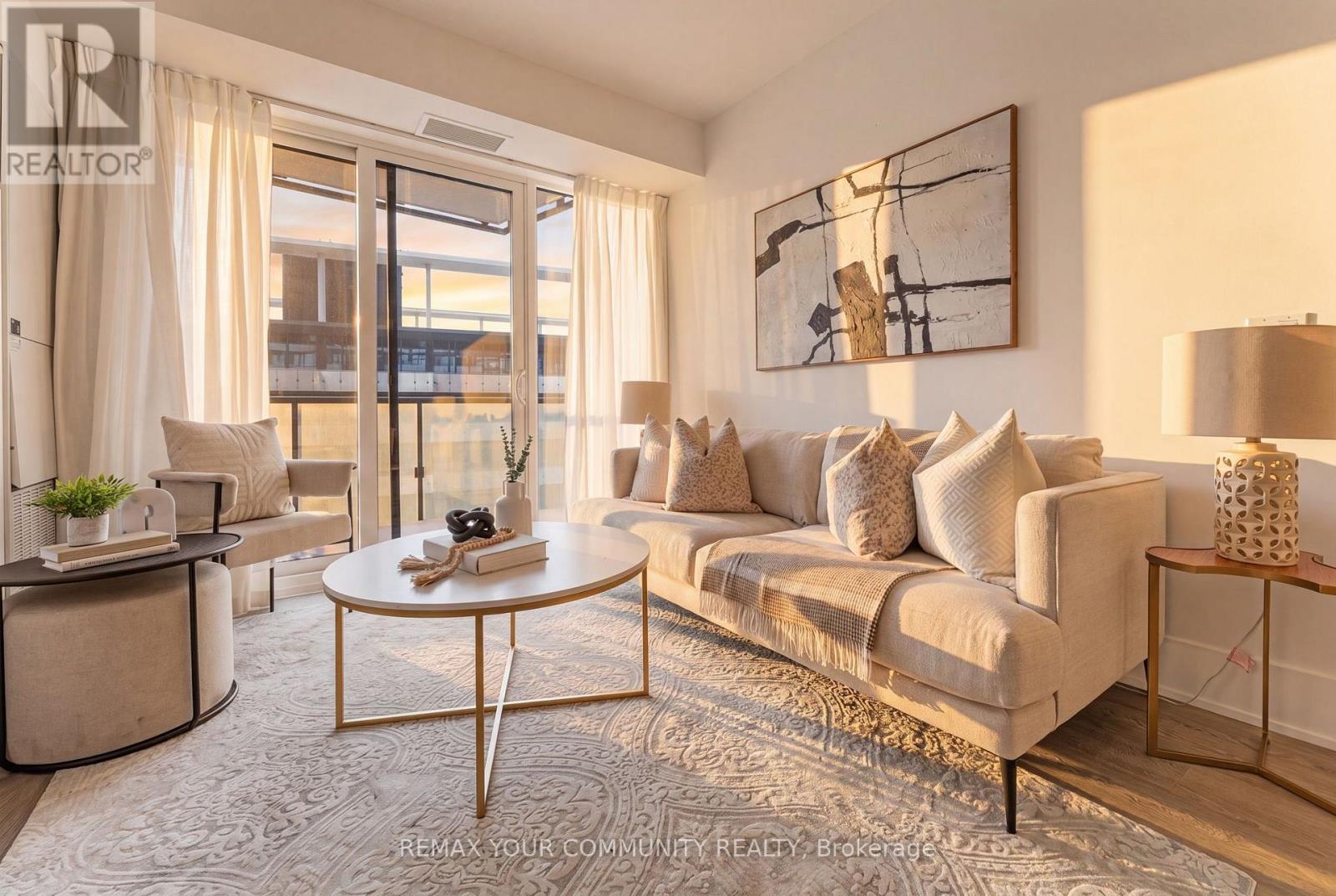 #2015 470 FRONT STREET - 24