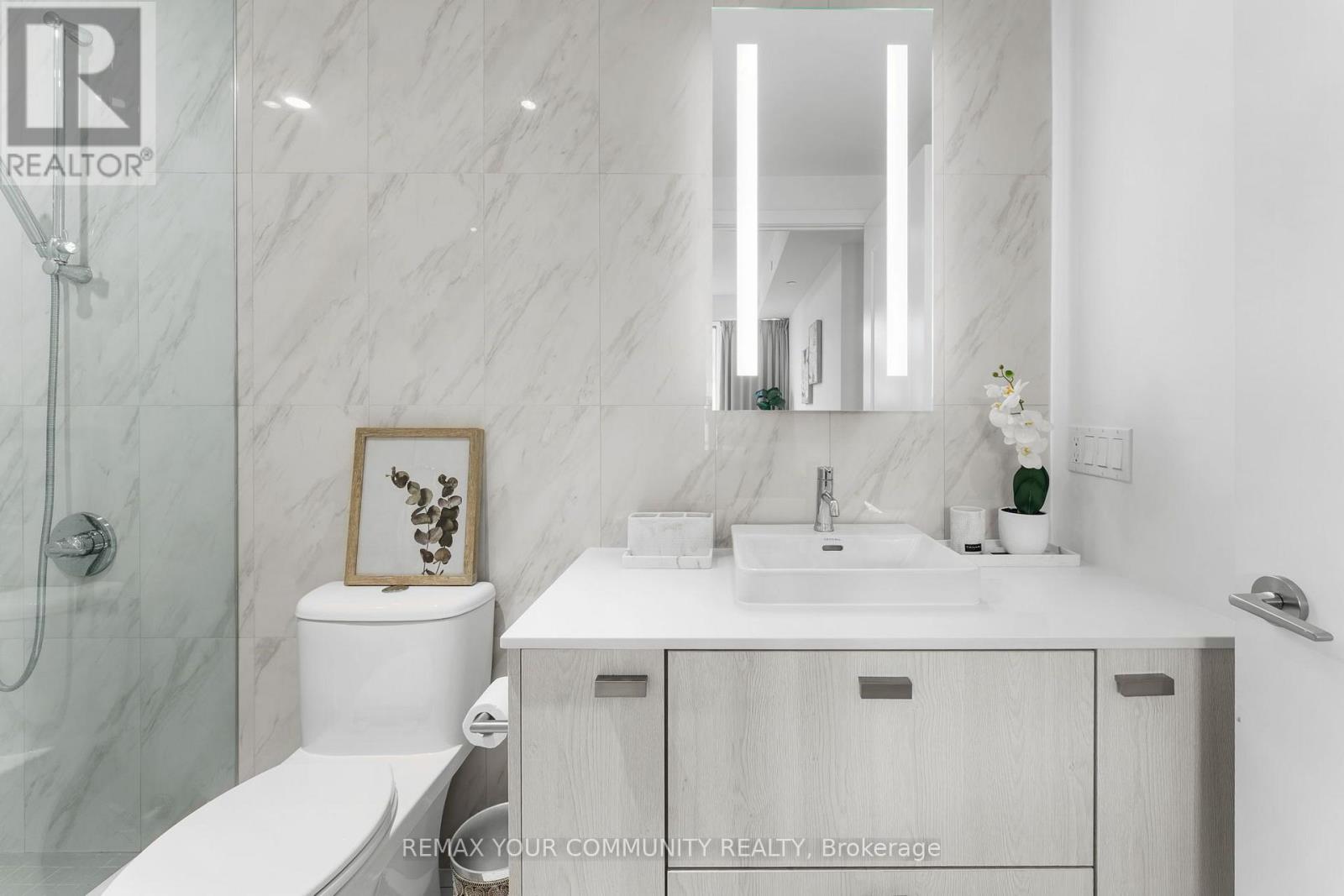 #2015 470 FRONT STREET - 34