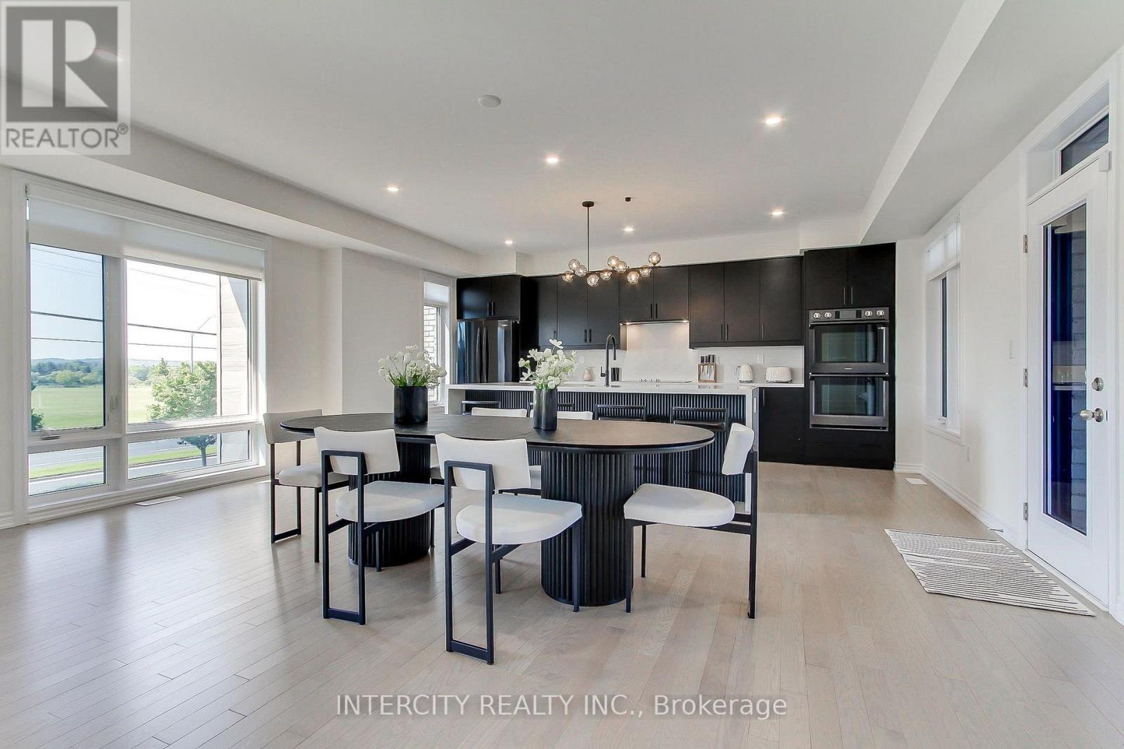 130 BLICK CRESCENT - Image 20