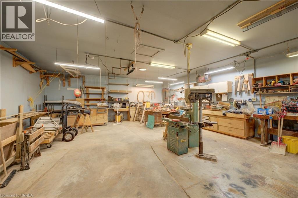 83 EVELYN Street - 43