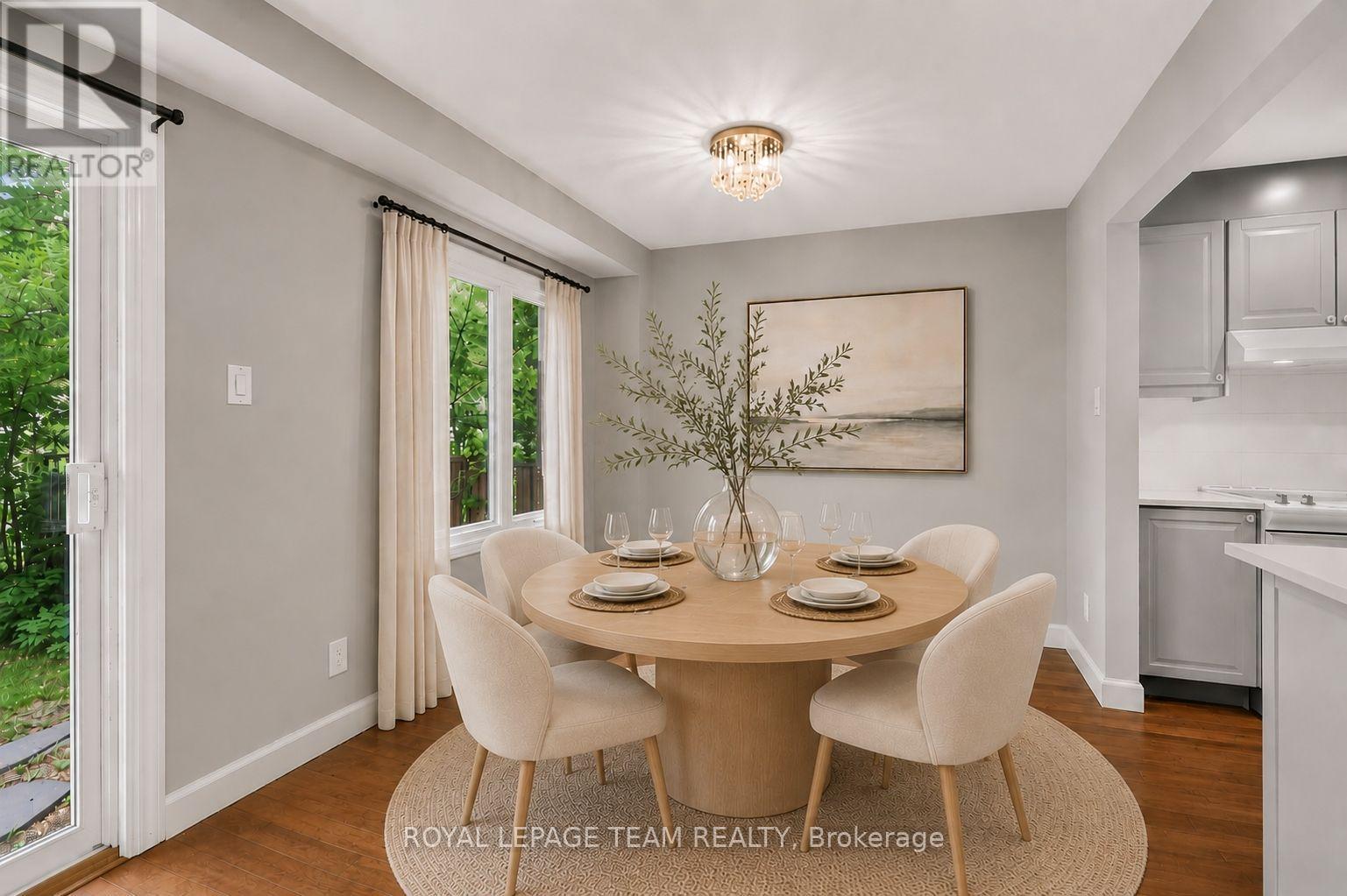 #9 18 CHISHOLM COURT - 12