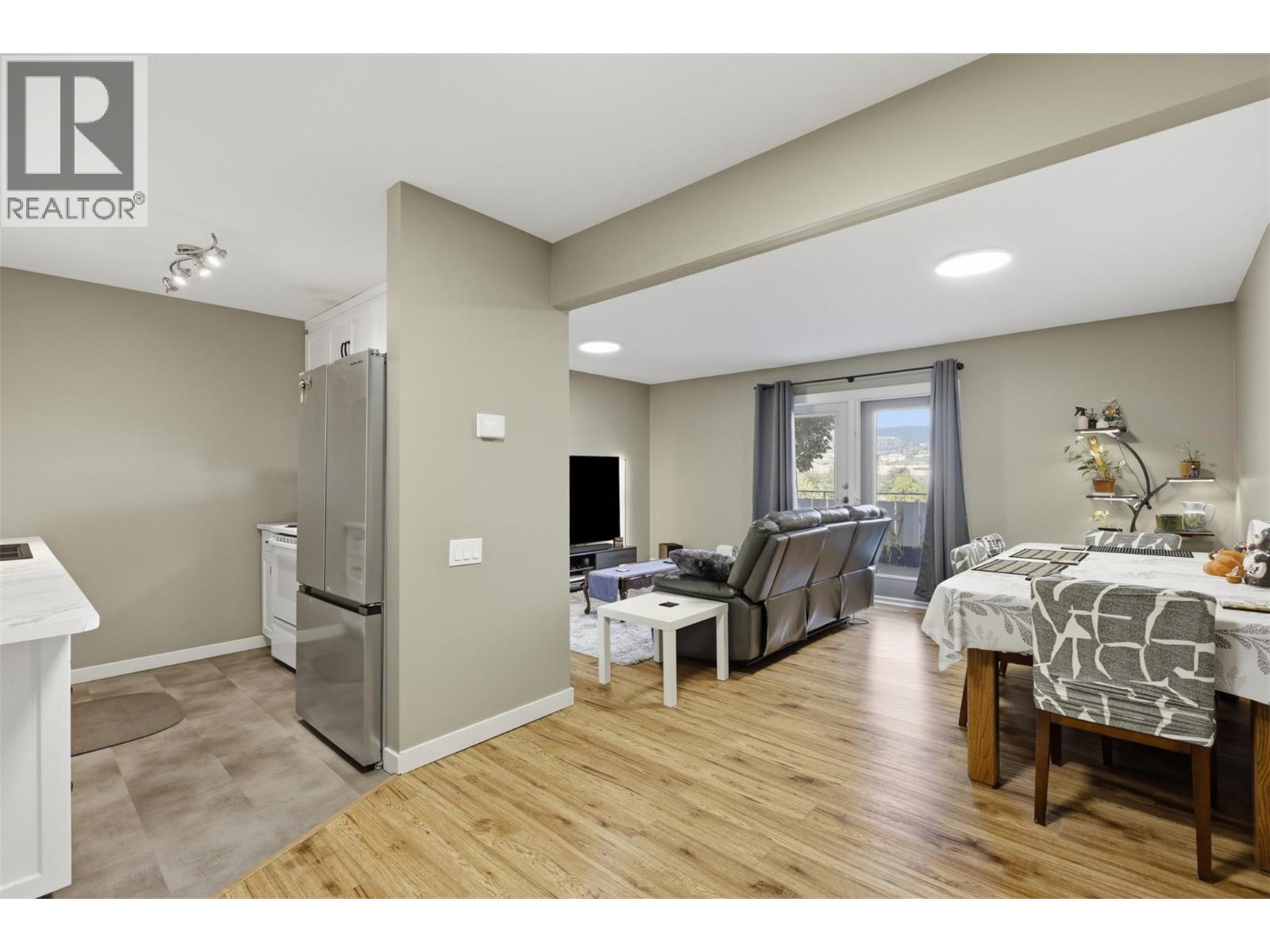 #309 1780 Springview Place - 17
