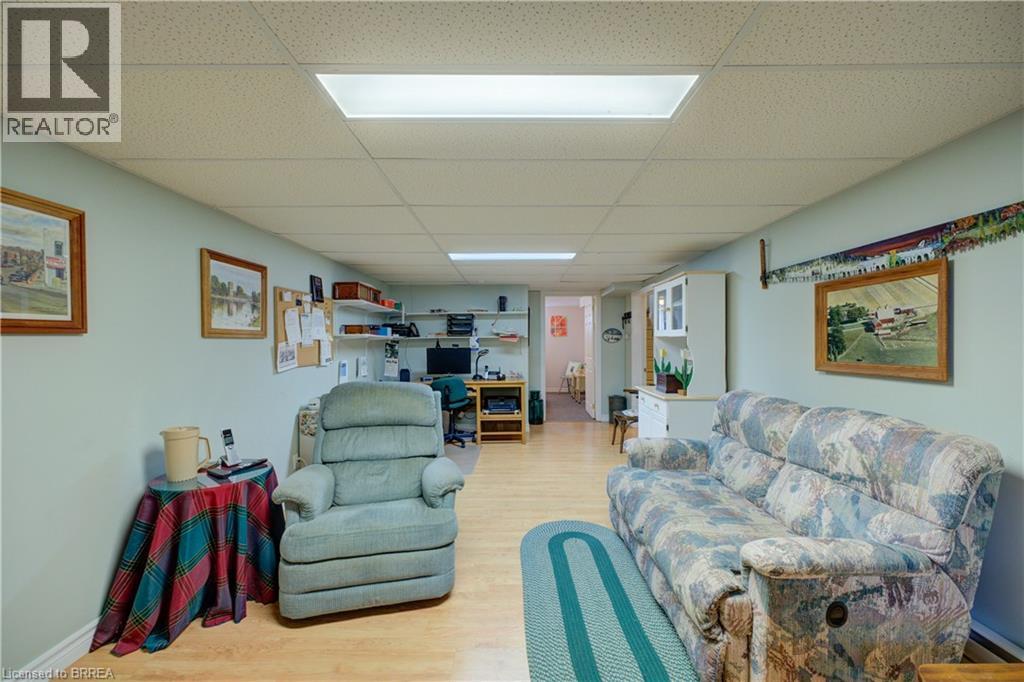 83 EVELYN Street - 22