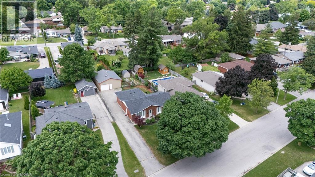 83 EVELYN Street - 48