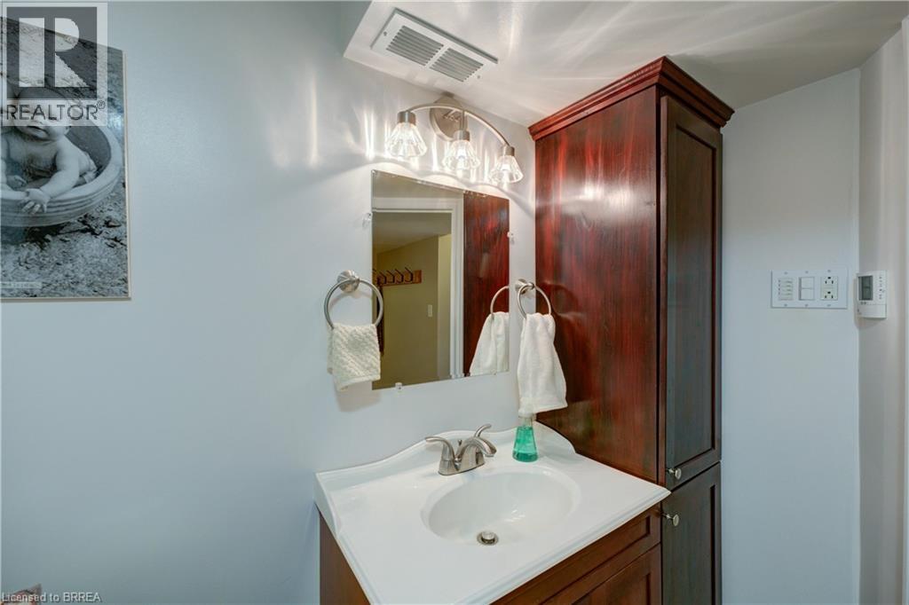 83 EVELYN Street - 27