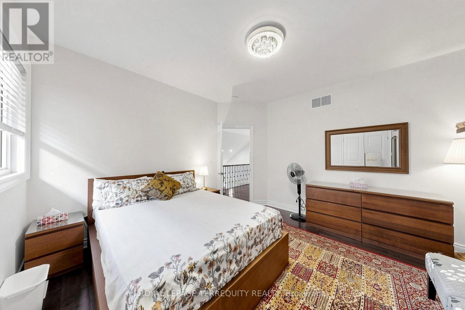 #12 1815 FAIRPORT ROAD - 27